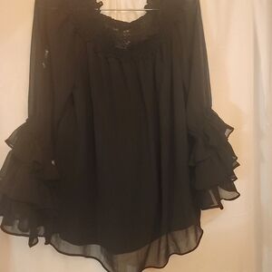 CeCe Black Ruffle Sleeve Top